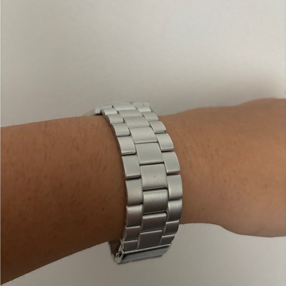 Michael Kors Ladies Watch Runway Slim in Silver MK4502 - Picture 6 of 6